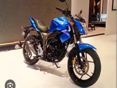 Suzuki Gixxer Dual Disc Dual Tone